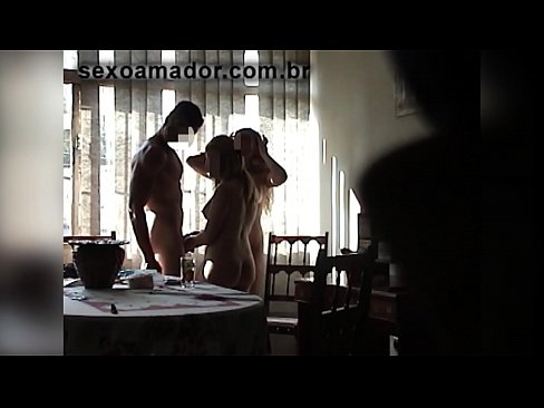 ❤️ Saaxiibada galmada waxay martiqaadaan nin weyn iyo mid seddexaad leh isaga ❤  Galmada dabada ﹏